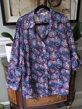 Simply Noelle SiE L/XL Paisley Button-Up Blouse in Navy, Pink & White